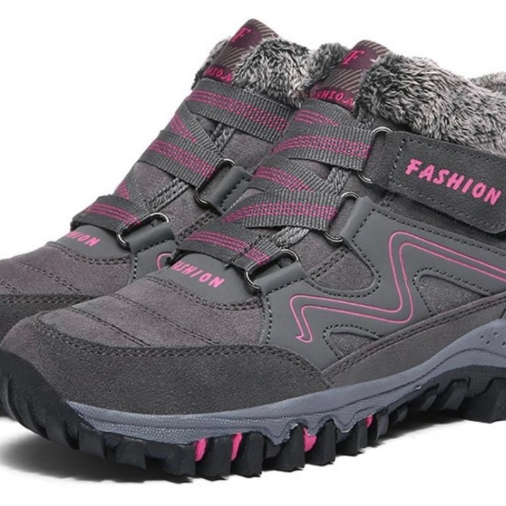 Alaskan Snow Boots NWOT